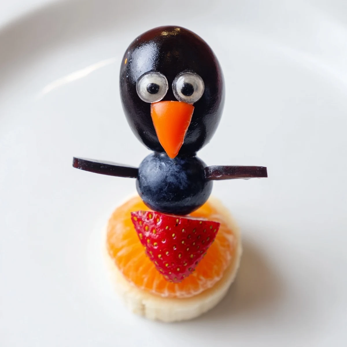 Bunte Penguin Früchte Spiesse