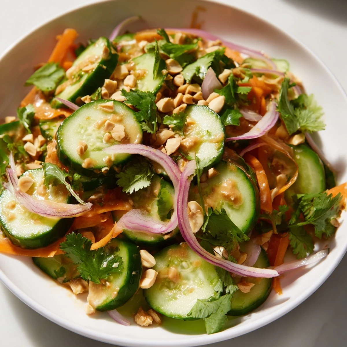 Thai Erdnuss Gurken Salat